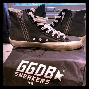 Men’s Golden Goose Sneakers “Size 42”
